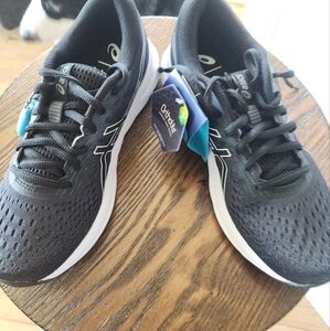 ASICS Orthlite Sneaker, sz 8.5, Black nwt